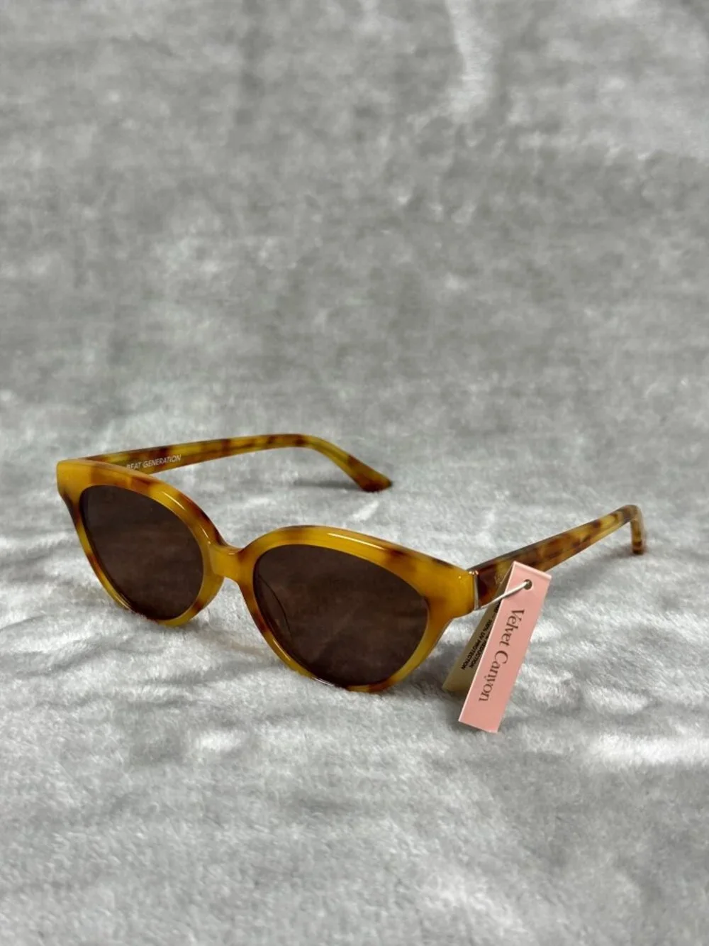 Velvet Canyon Beat Generation Amber Tortoise Sunglasses With UV400 Lenses & Case - Picture 4 of 6
